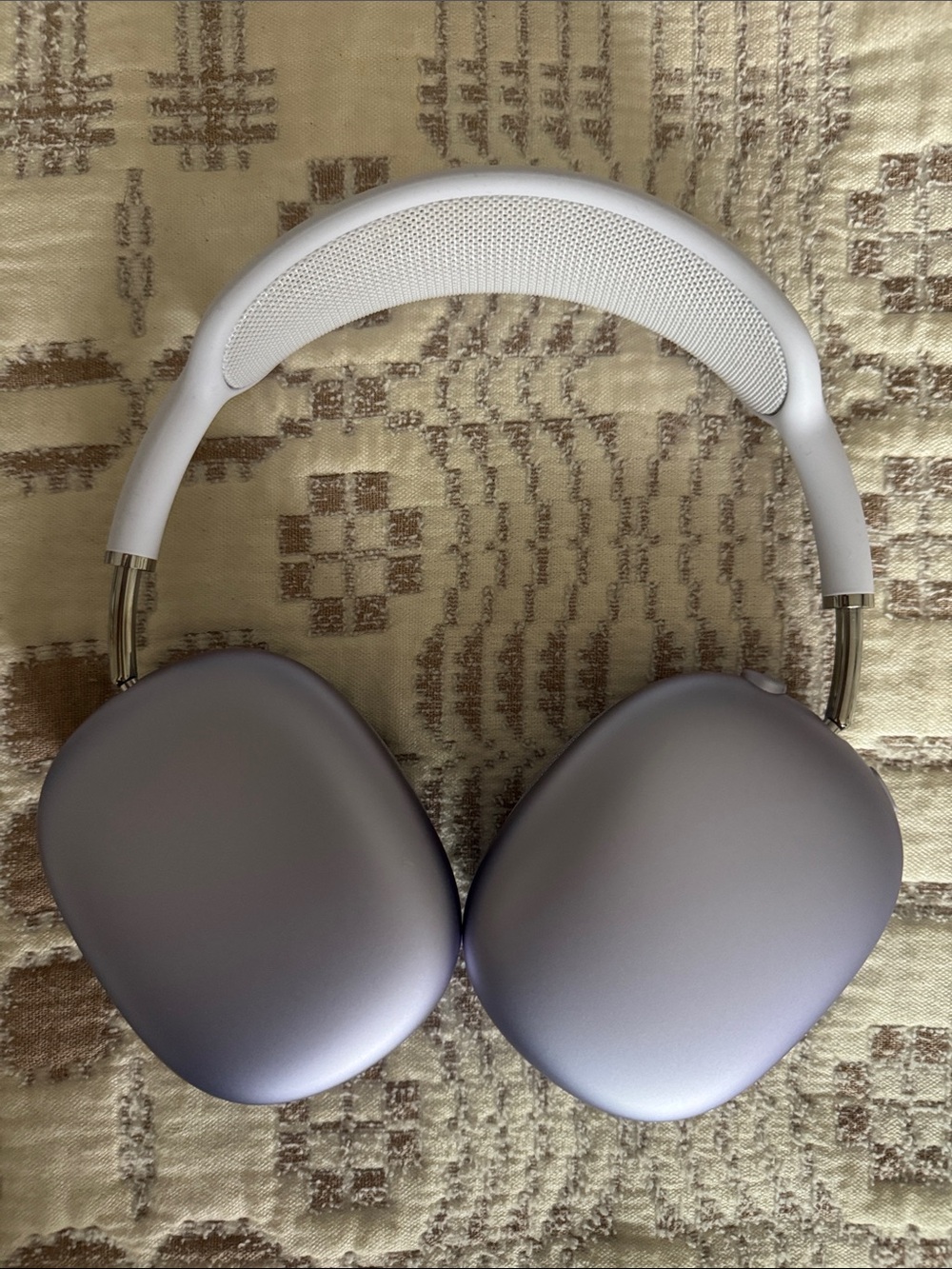 Apple AirPods Max USB-C - Lavender - Like New - Picture 4 of 8